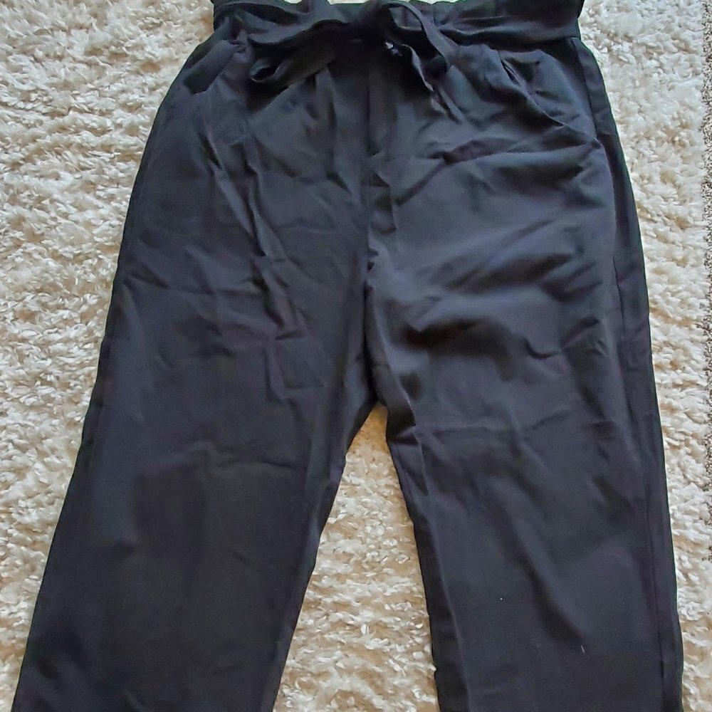 Hayden sz 2xl black paperbag pants NWT plus lightweight